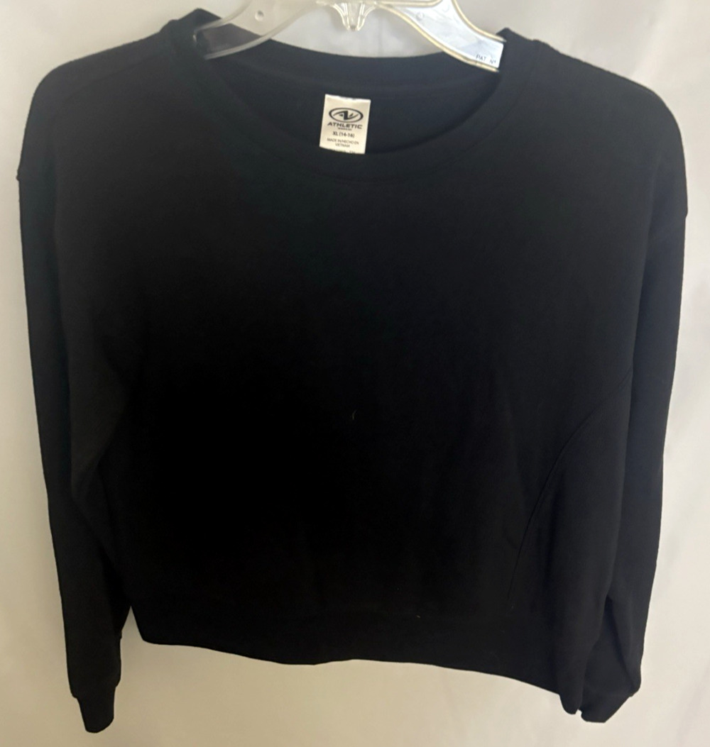 Athletic Blk Pullover Crue Neck Women Sweeter Sz XL 100% RECYCLED POLYESTER